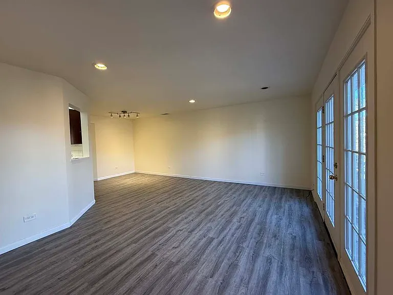 684 Quincy Bridge Ln #303 — Photo 2