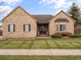 791 W Bay Shore Dr, Oxford, MI 48371