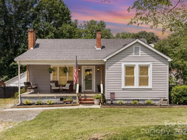 810 Maplewood St, Kannapolis, NC 28081
