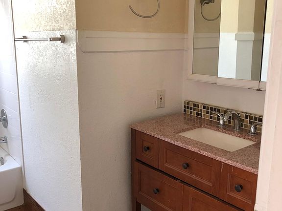 5th image of 210 S Moody Ave APT 3
