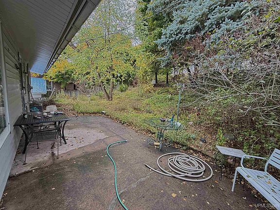 5th image of 121 Water St