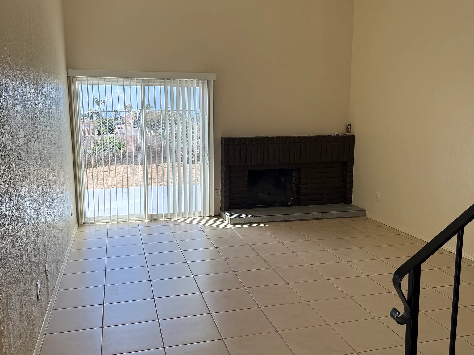 4 bed, 1524 sqft, $4,100 — Photo 4