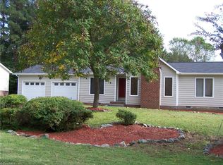 6105 Brinkley Park Dr, Belews Creek, NC 27009