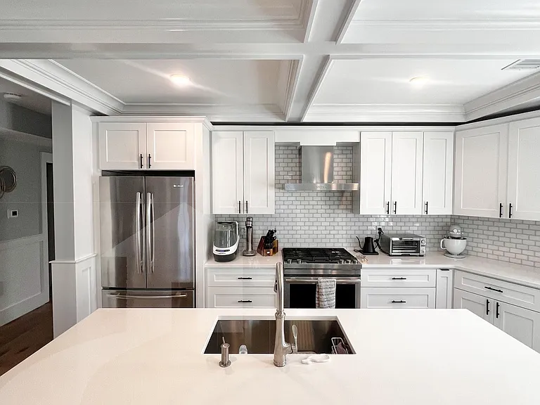 83 Conwell Ave #3 — Photo 1
