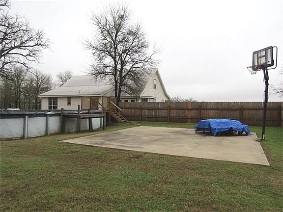 4th image of 817 County Road 455