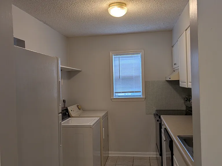 121 Ashley Forest Rd — Photo 8