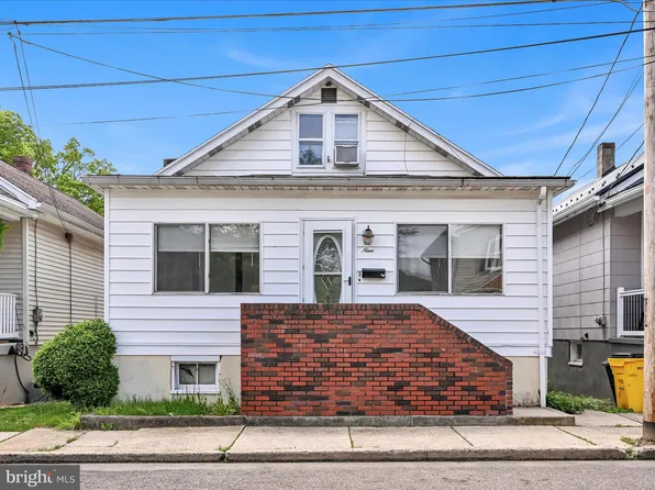 9 S Stanton St, Schuylkill Haven, PA 17972