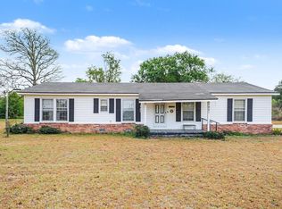 1421 Seabrook School Rd, Fayetteville, NC 28312