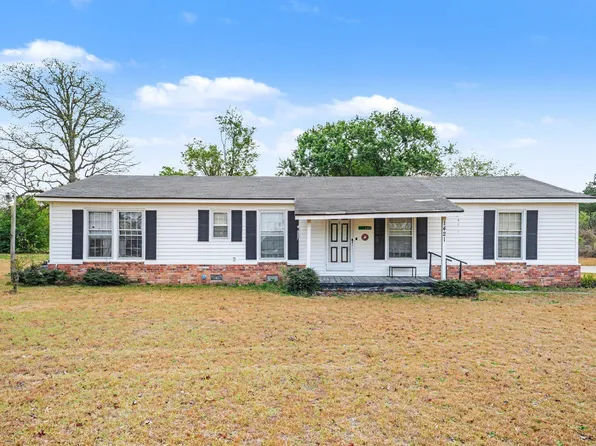 1421 Seabrook School Rd, Fayetteville, NC 28312