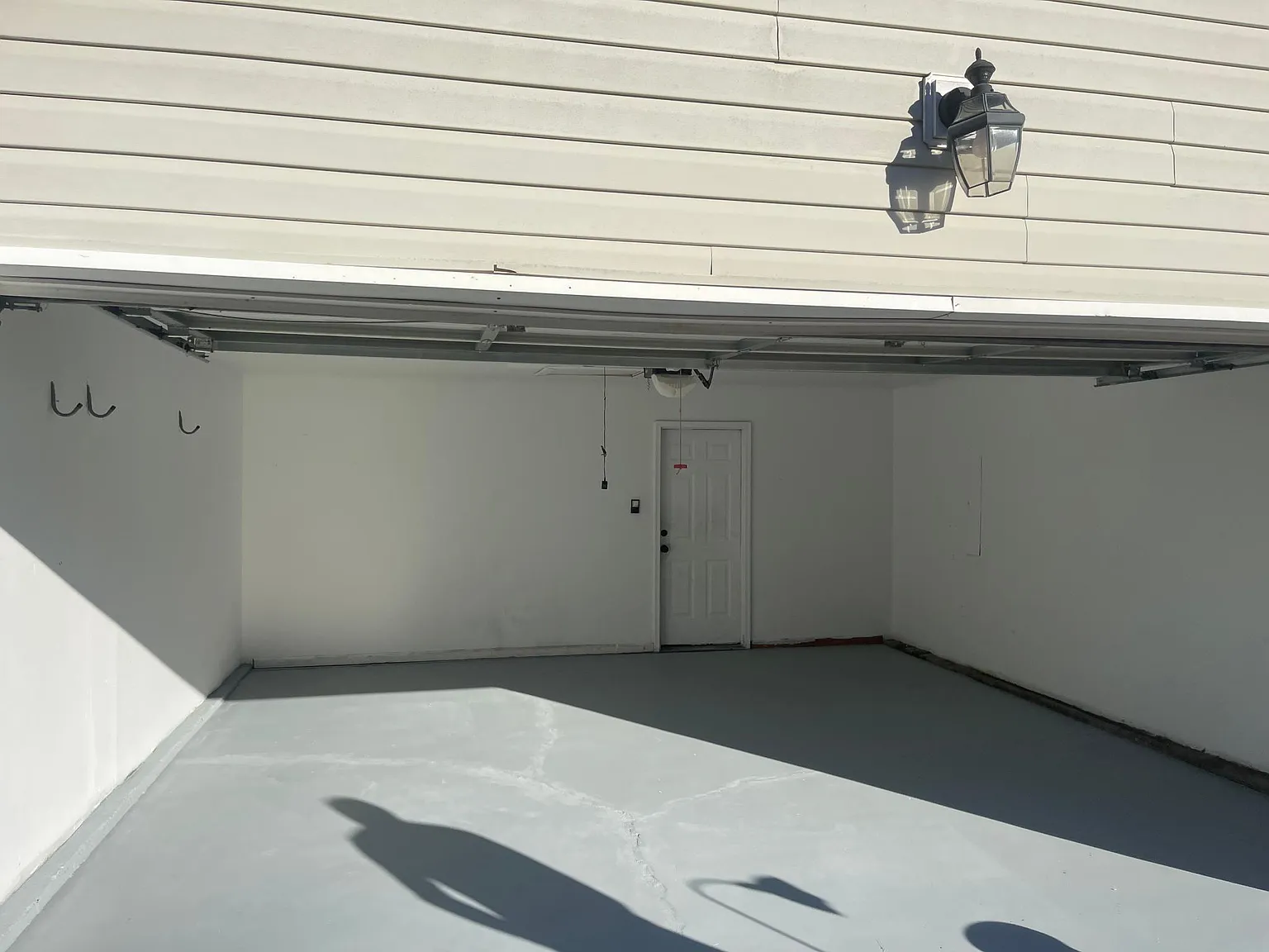3 bed, 2.5 bath, 2200 sqft, $1,690 — Photo 2