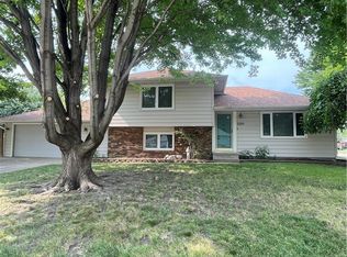 2201 4th St SW, Altoona, IA 50009