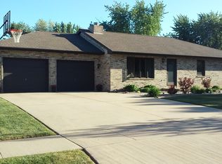 1109 Countryside Dr, De Pere, WI 54115