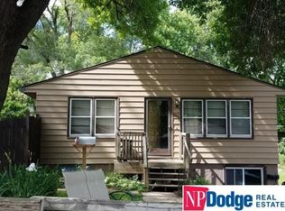 6006 Seward St, Omaha, NE 68104