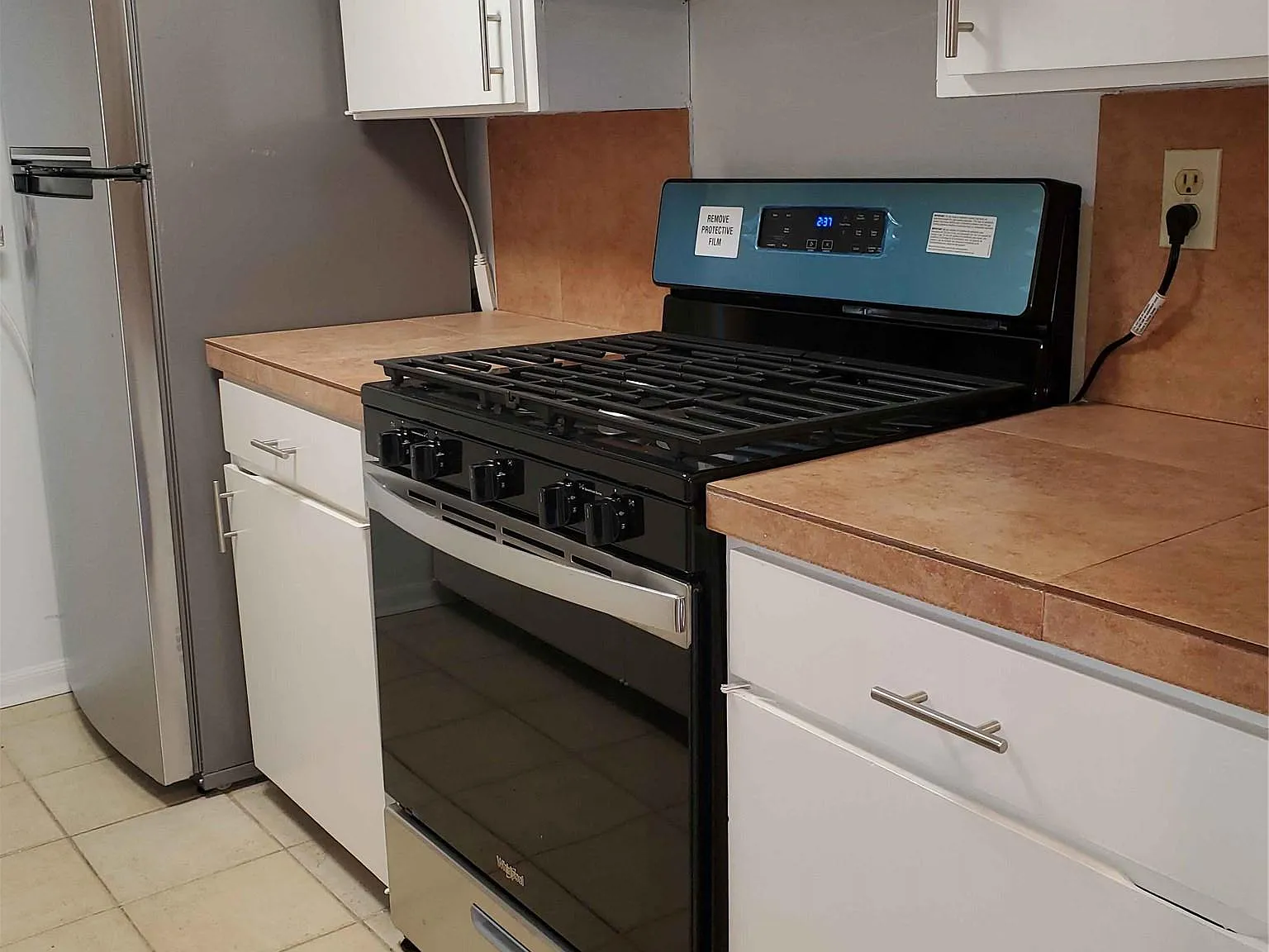 1 bed, 1.0 bath, 592 sqft, $1,275 — Photo 4