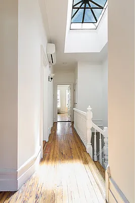 Rented by Dixon Advisory USA Inc. | media 37