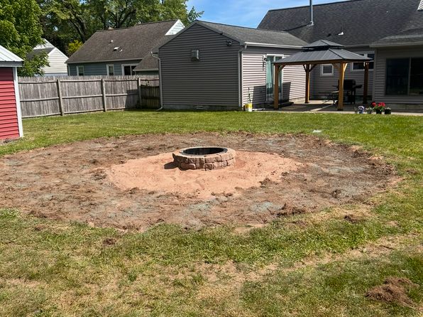 146 Dolshire Dr, North Syracuse, NY 13212
