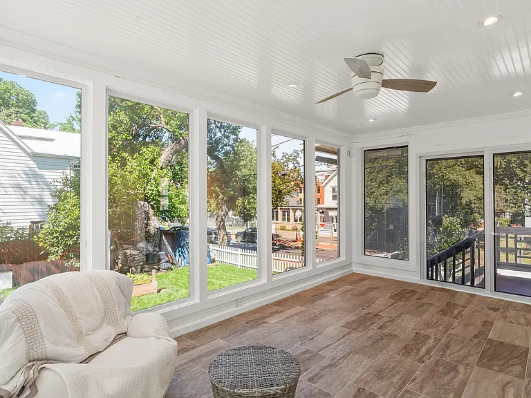 1303 Maple View Pl SE — Photo 40