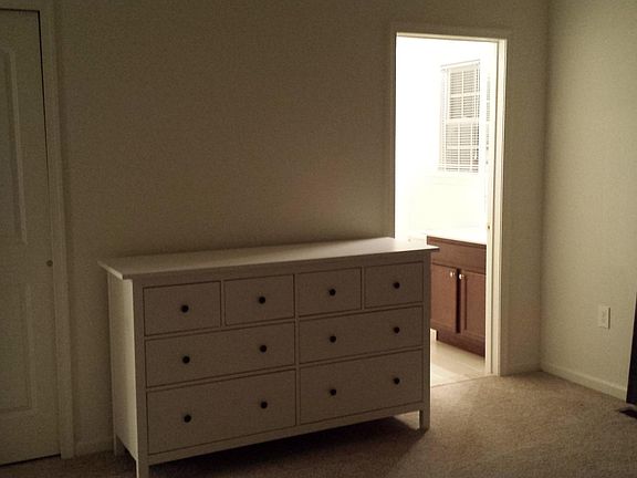 4th image of 8 Keenan St