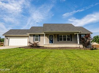 2946 Old Whites Mill Rd, Maryville, TN 37803