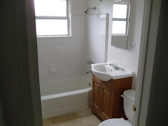 2nd image of 350 S Villanova Dr