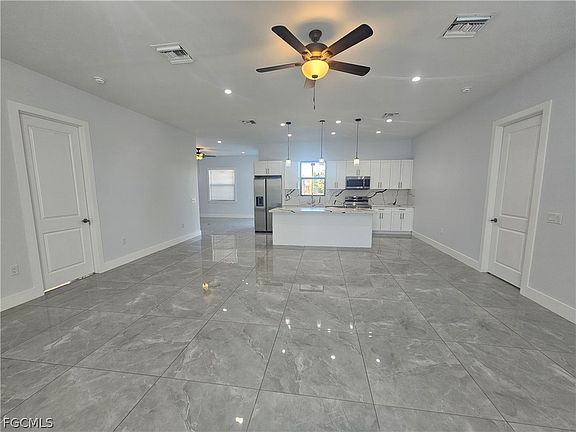 3rd image of 9037 Cypress Dr S