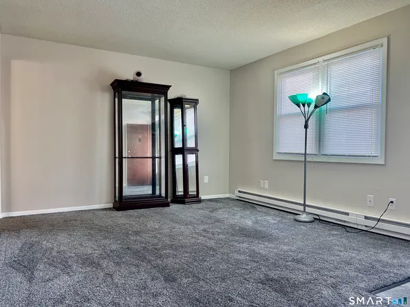 8 Roma Street #8, East Haven, CT 06512