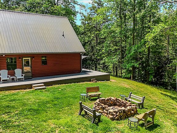 3rd image of 220 Ovilla Ln