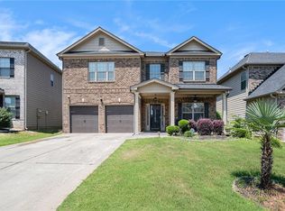 310 Palm Springs Cir, Fairburn, GA 30213