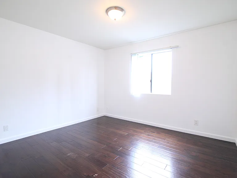 627 Maltman Ave #9 — Photo 5