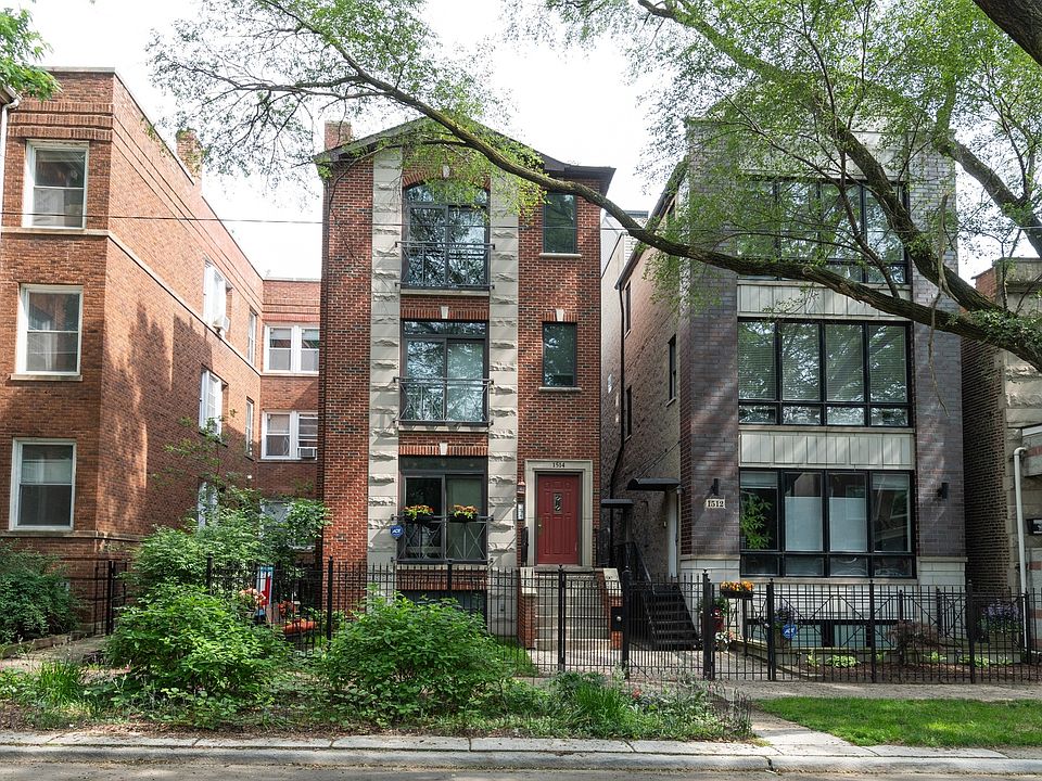 1st image of 1514 W Victoria St #3
