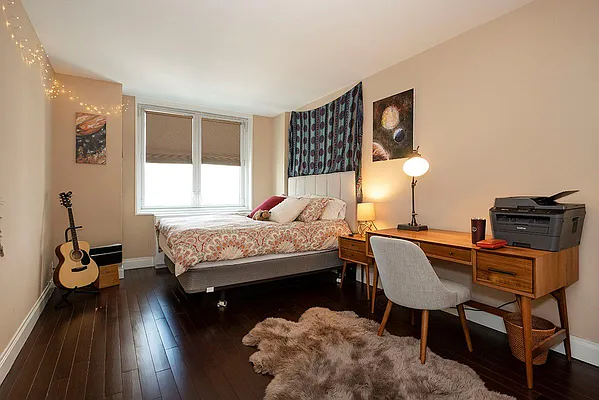 Rented by Anchor Associates | media 13