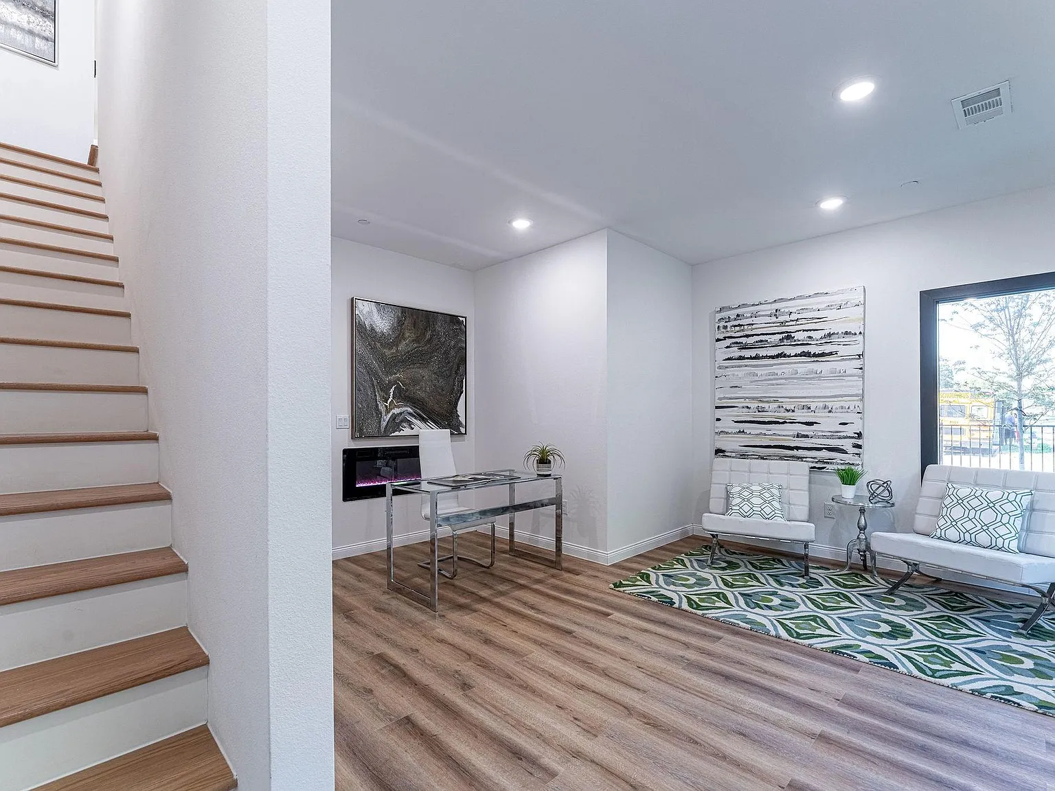 2 bed, 2.5 bath, 1977 sqft, $3,450 — Photo 3