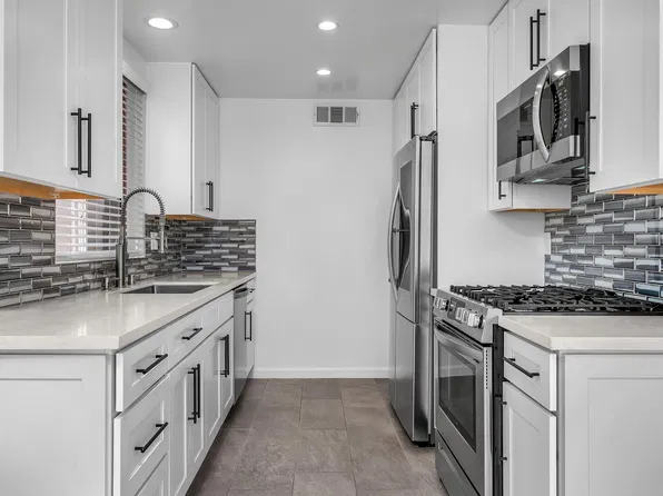 1946 Selby Ave APT 201, Los Angeles, CA 90025
