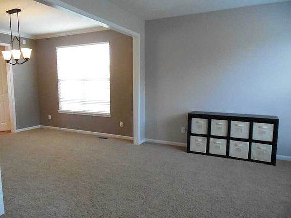 3rd image of 3899 Feehan Dr