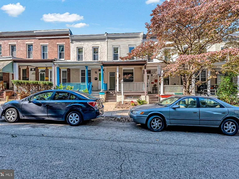 3152 Remington Ave — Photo 33