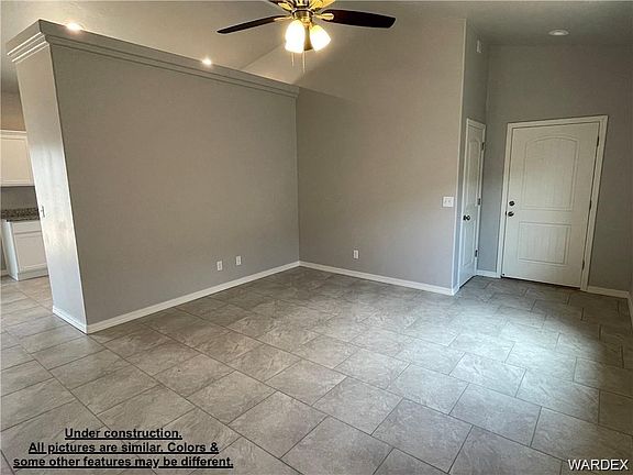 3rd image of 3595 N Verdugo Rd