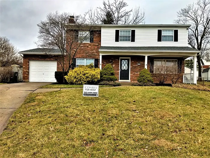 255 Cloverhill Ter photo 1