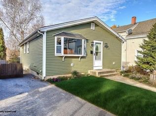 26 Standish Ave, Providence, RI 02908