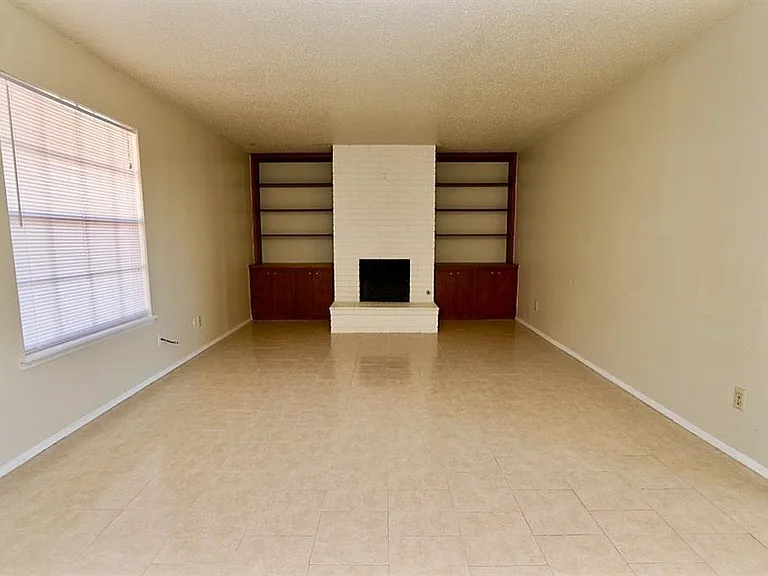6925 Escondido Dr #B — Photo 9