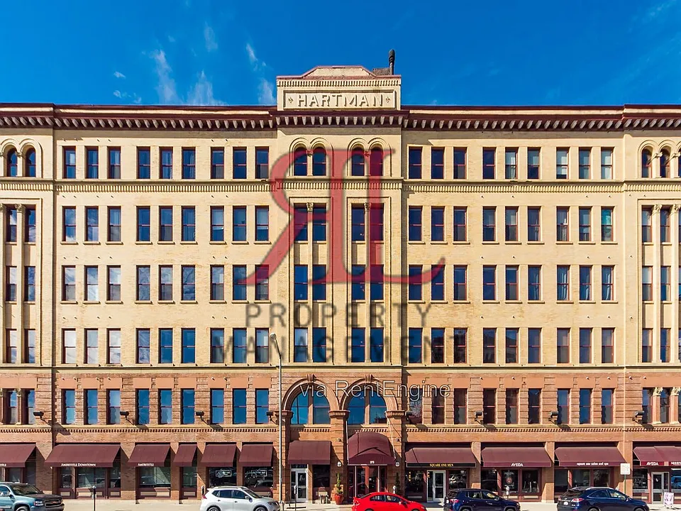 150 E Main St #601