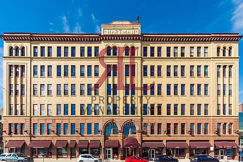 150 E Main St Photo 1