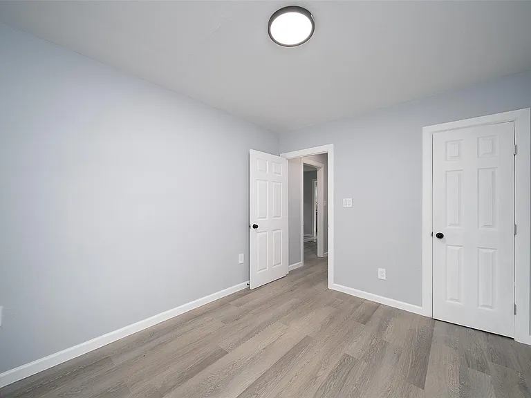 3120 Stonewall St — Photo 3