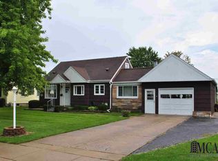 365 Sidney St, Dundee, MI 48131