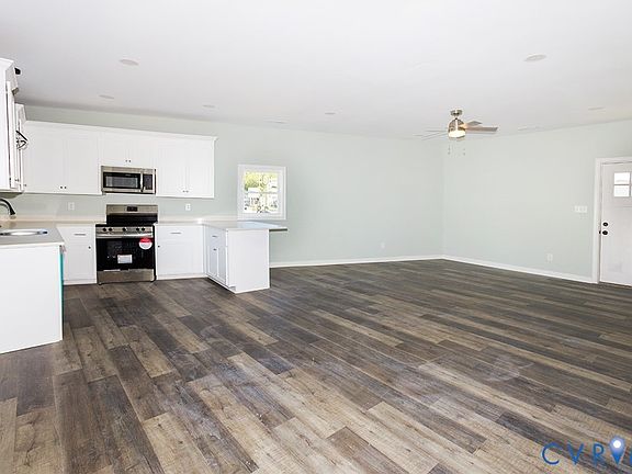 4th image of 526 W Main St