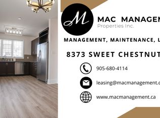 8373 Sweet Chestnut Dr, Niagara Falls, ON L2H0N2