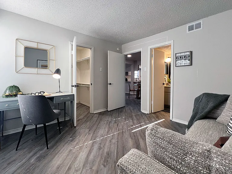 Ashwood Park Apartments — Photo 6