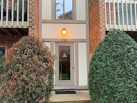 3rd image of 2382 Abbeywood Dr APT D