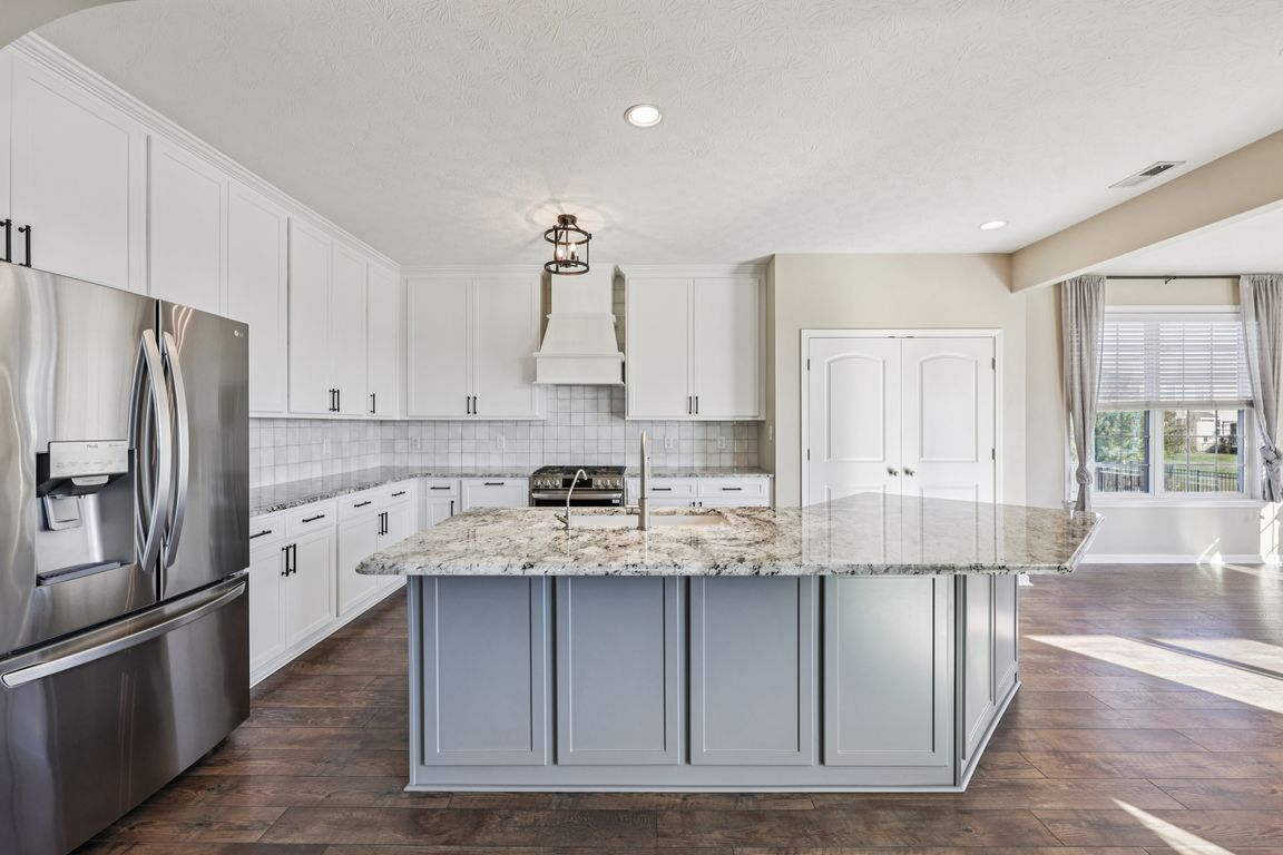 next background image