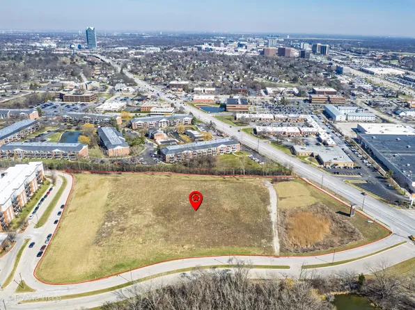 1S625 Oakbrook Ctr, Oak Brook, IL 60523