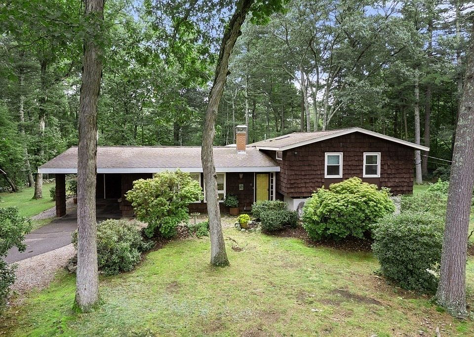 1st image of 12 Fleetwood Dr